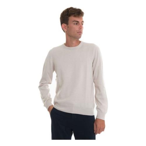 Round-neck pullover