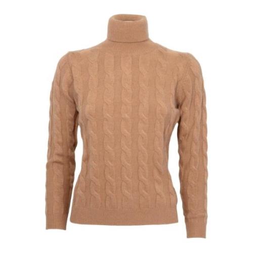 Fletstrikket turtleneck i beige/kamel