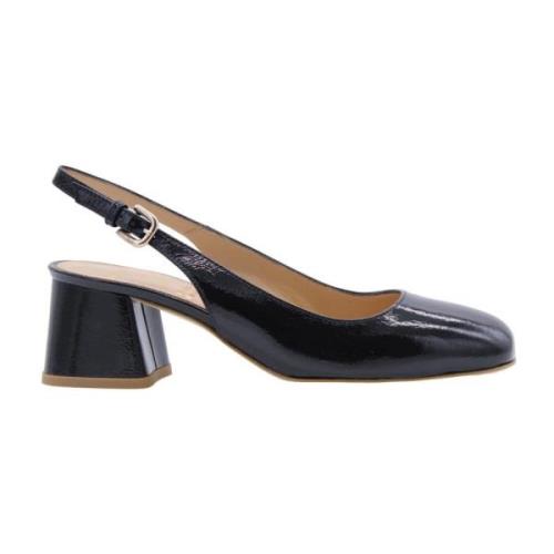 Stenay Slingback Pumps