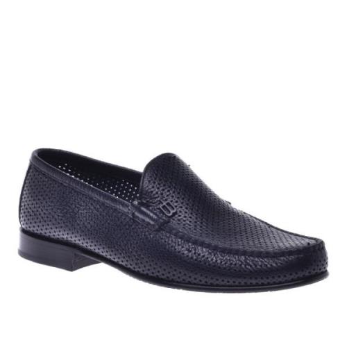 Loafer in dark blue perforated calfskin