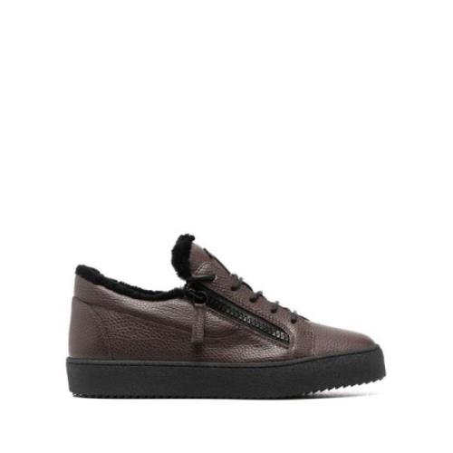 Elegant Brun Lukkede Flade Sneakers