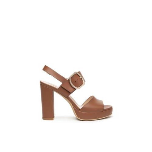 Cognac Plateau Sandal