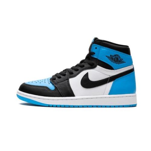 Air Jordan 1 Retro High OG UNC