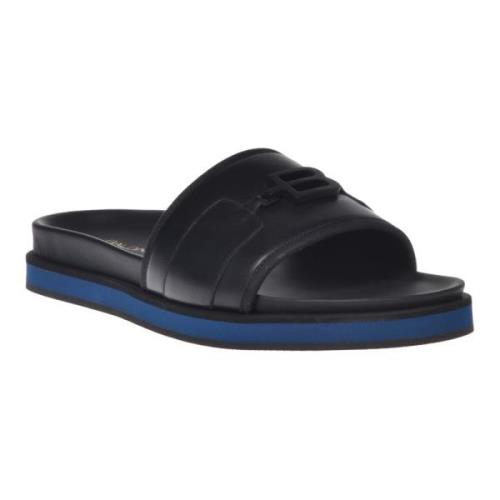 Sandal in black calfskin