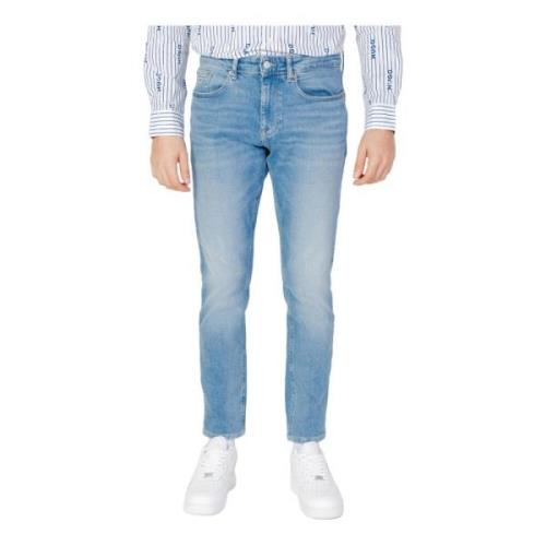 Blå slidte jeans til mænd