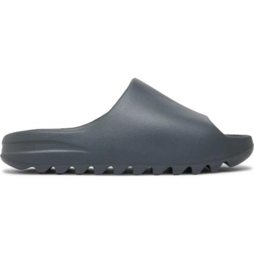 Yeezy Slide Slate Grey