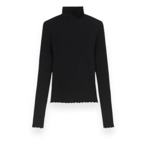 Ribbet Turtleneck Sweater