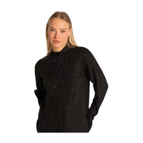 Strikket jumper krave