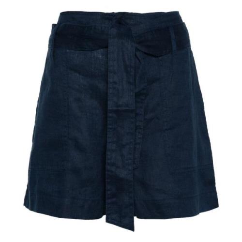 Daviana flade front shorts