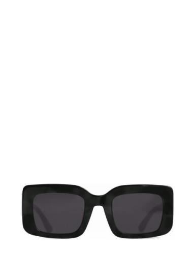 West Firkantede Solbriller Black Corlin Eyewear