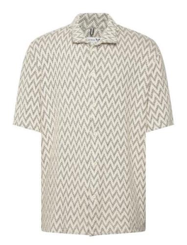 Heat Jacquard Shirt S/S Tops T-Kortærmet Skjorte Beige Fat Moose