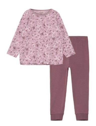 Nmfnightset Mauve Flower Noos Pyjamassæt Purple Name It