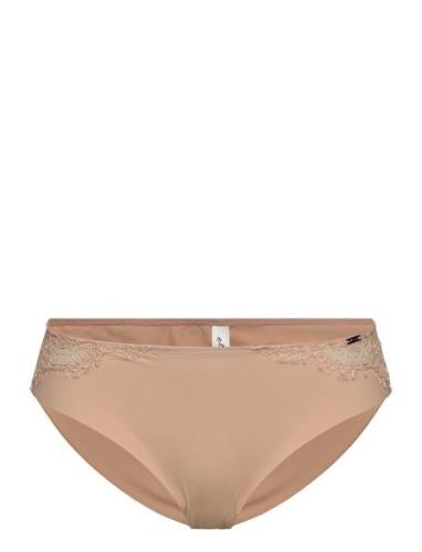 Brief Nora Brazilian Low Trusser, Tanga Briefs Beige Lindex