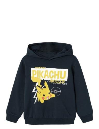 Nkmshepa Pokemon Nreg Sw Wh Bru Noos Sky Tops Sweatshirts & Hoodies Ho...