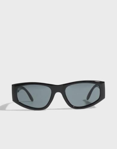 Nelly - Sort - Effortless Sunnies