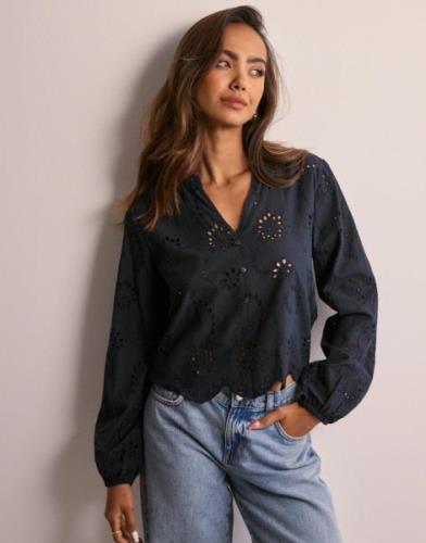 JDY - Blå - Jdyditte L/S Embroderie Short Shirt